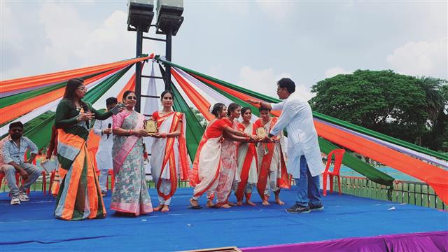 Students of Sai college Bhilai Got appreciation on Independence day at Shahid Bhagat Singh park